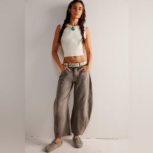 We The Free Good Luck Mid-Rise Barrel Jeans Archive Grey Size 30 NWT
